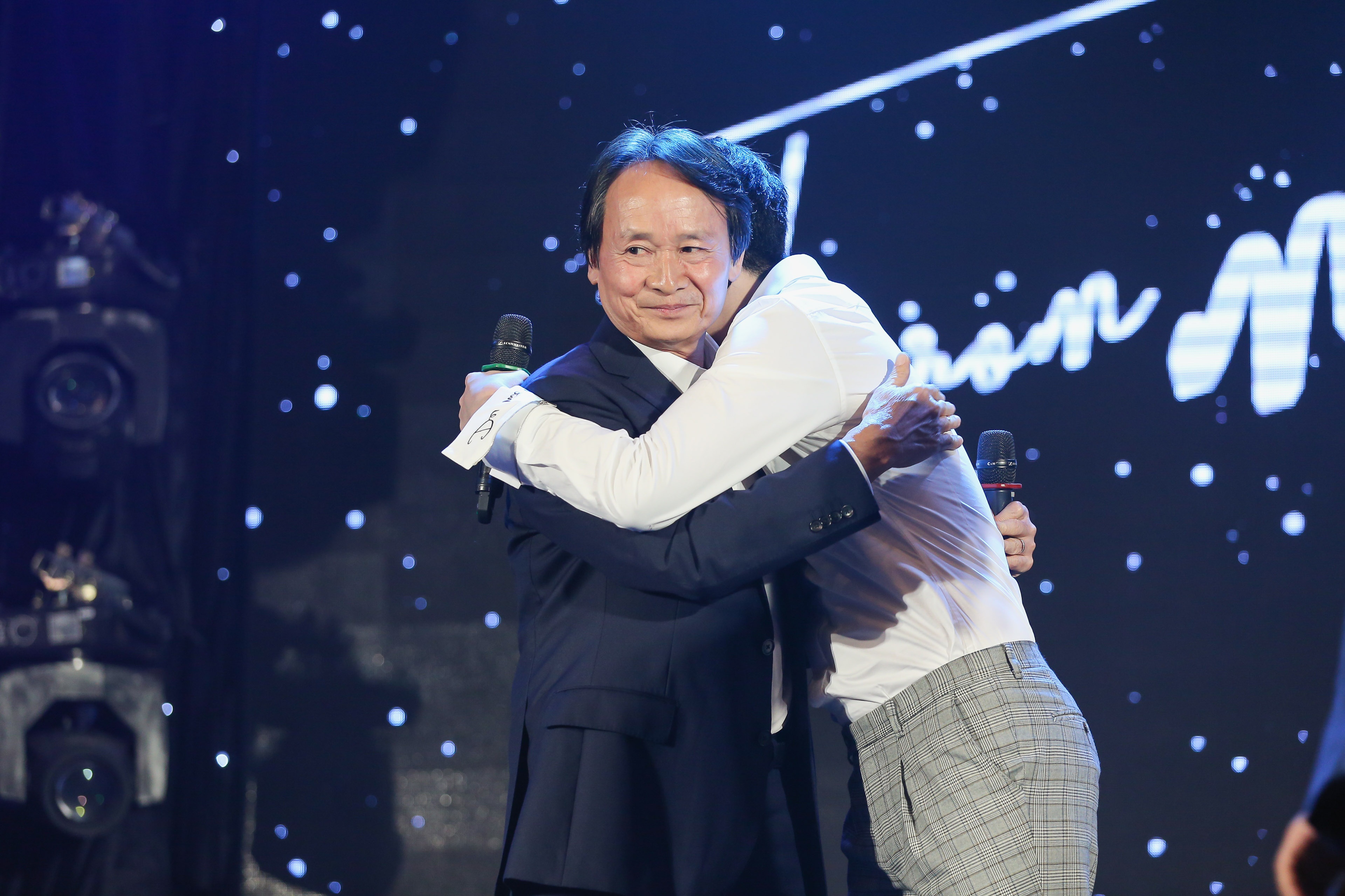 Rocker Nguyen to chuc showcase anh 8