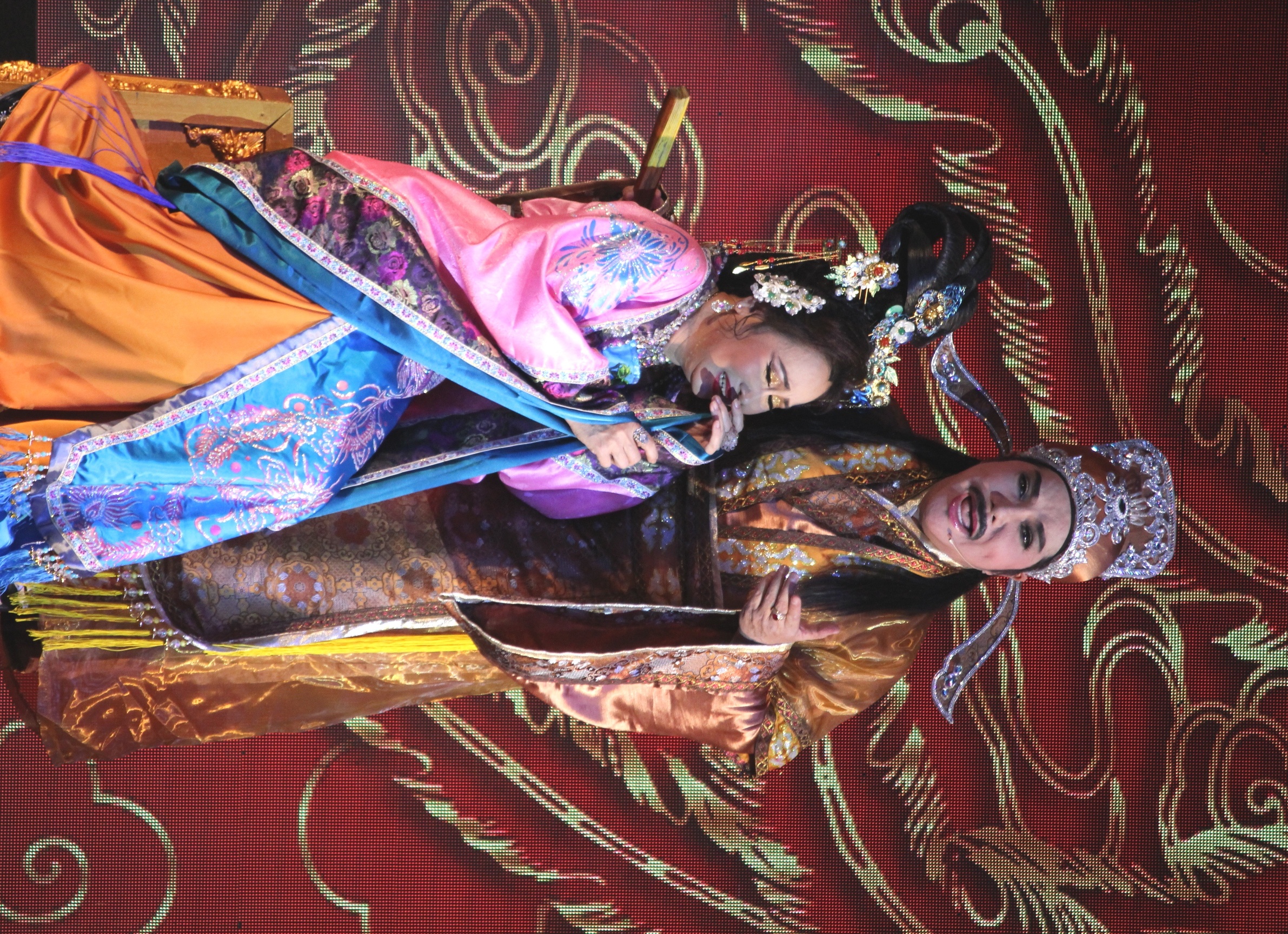 Ngoc Huyen tai hop Kim Tu Long anh 7