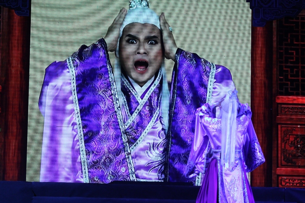 Ngoc Huyen tai hop Kim Tu Long anh 8