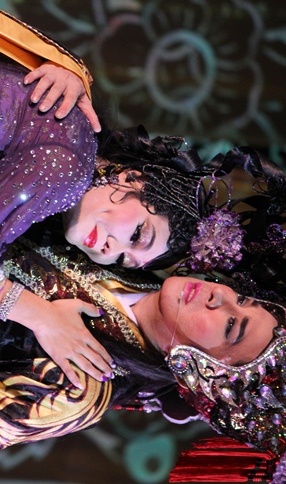 Ngoc Huyen khoc cuoi khi tai hop Kim Tu Long sau 17 nam hinh anh