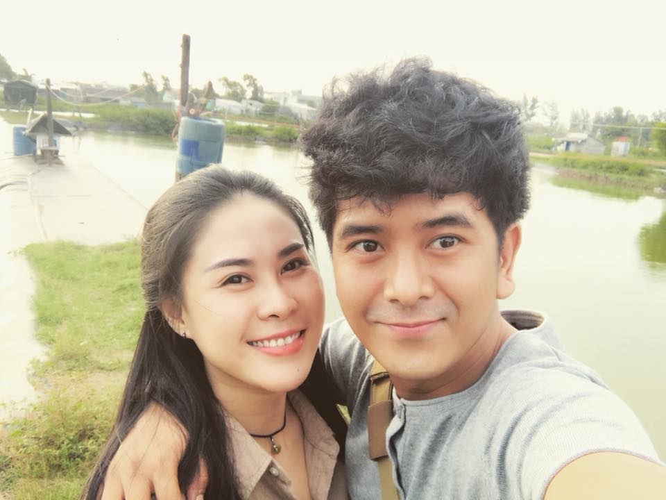 Hung Thuan cong khai ban gai DJ xinh dep sau 3 nam ly hon hinh anh