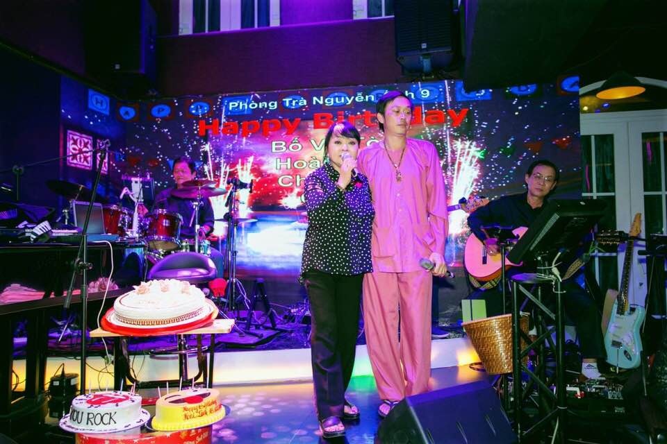 Dam Vinh Hung Hoai Linh song ca anh 2