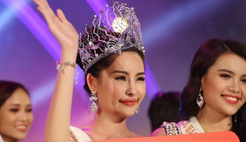 Ngan Anh: Qua bat ngo truoc de nghi tuoc vuong mien Hoa hau Dai duong hinh anh