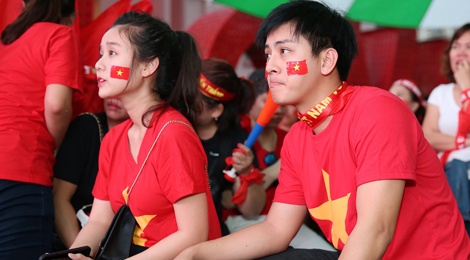 Dan sao Viet dung ngoi khong yen khi theo doi tran U23 VN - Uzbekistan hinh anh