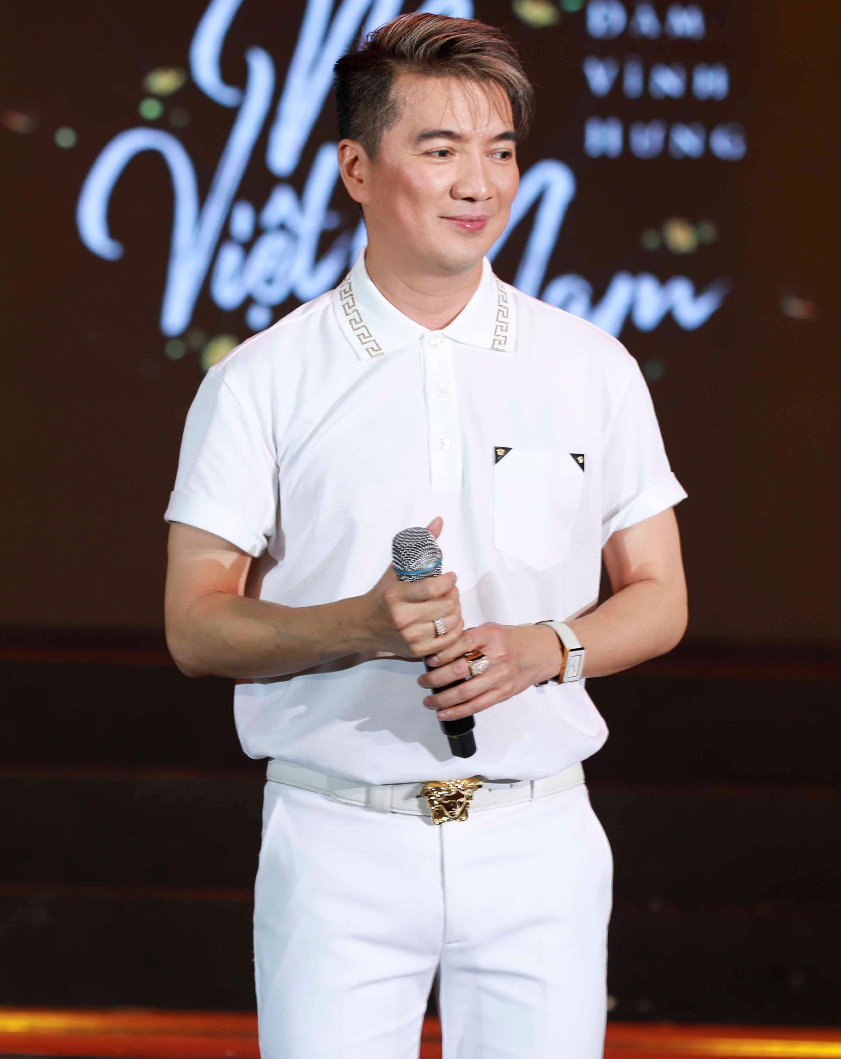 Dam Vinh Hung het gian me anh 1