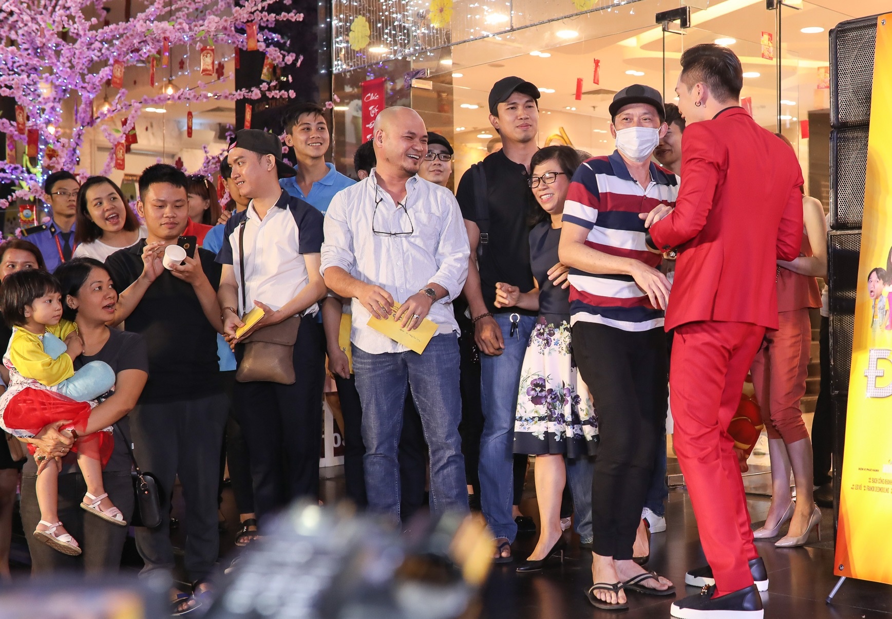 Hoai Linh du ra mat phim Dich ton doc dac anh 1