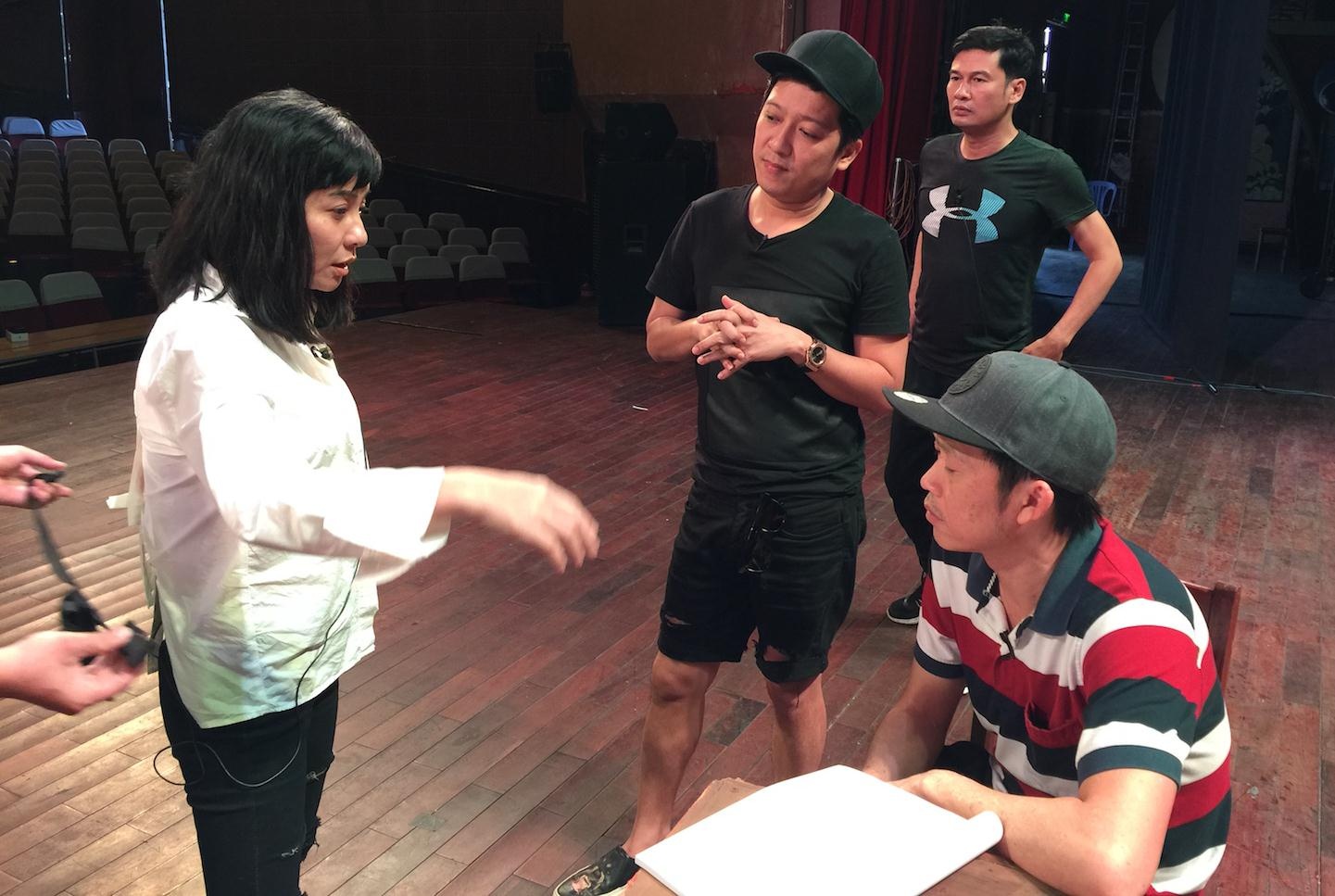 Hoai Linh cung nghe si mien Nam tap kich Tet anh 2