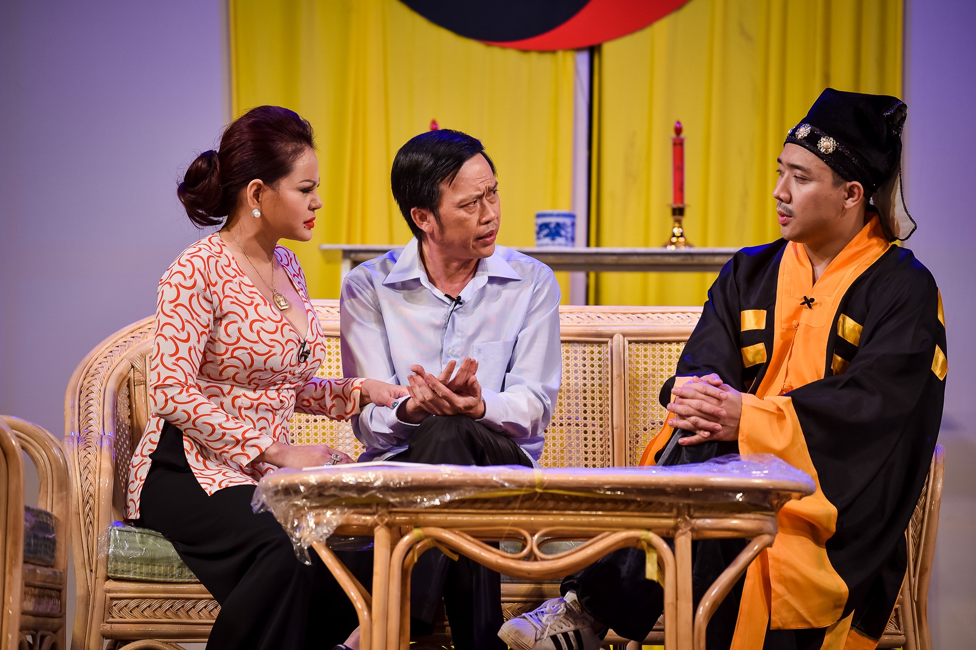 Hoai Linh,  Tran Thanh,  Truong Giang dong kich Tet anh 5