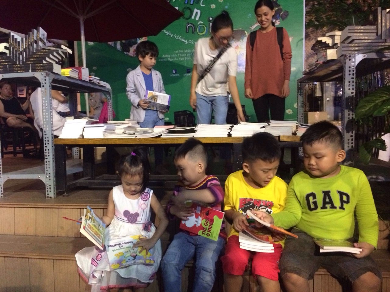 doanh thu đường sách TP.HCM ảnh 2 doanh thu duong sach TP.HCM anh 2