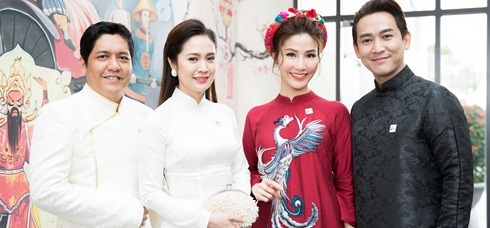 Diem My 9X va 10 nghe si la dai su hinh anh cua Le hoi ao dai TP.HCM hinh anh
