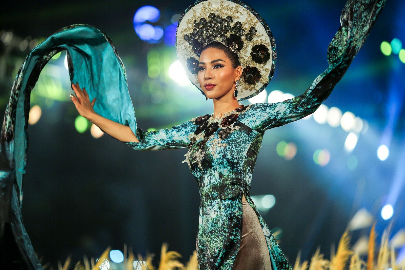 Khai mac Le hoi ao dai TP.HCM anh 9