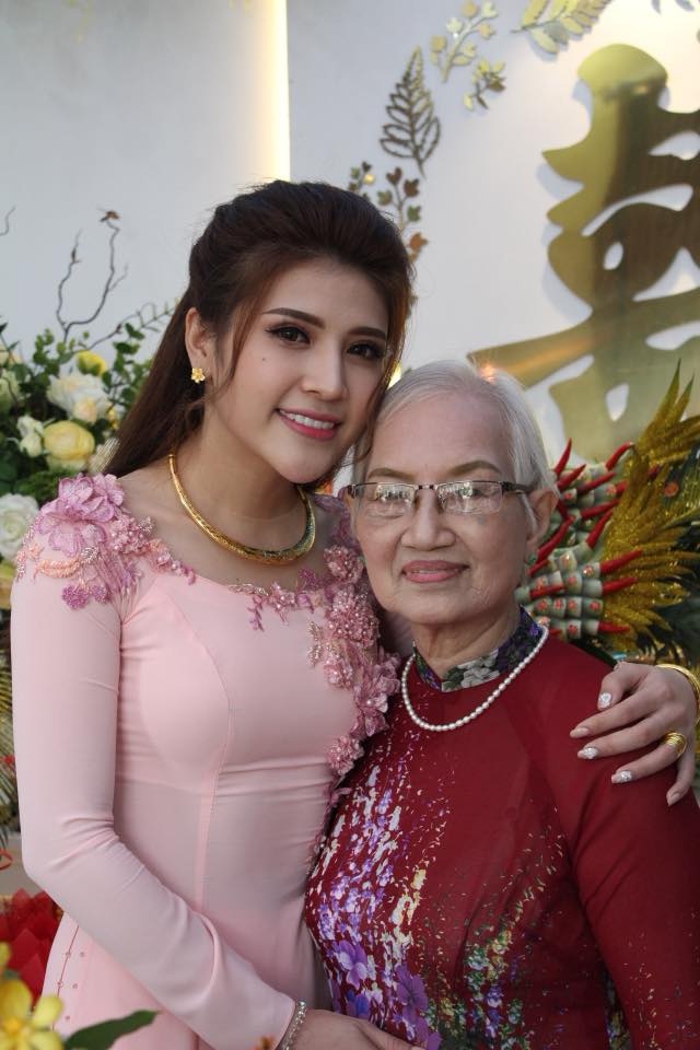 Dam hoi cua To Ny va ban trai phi cong anh 5