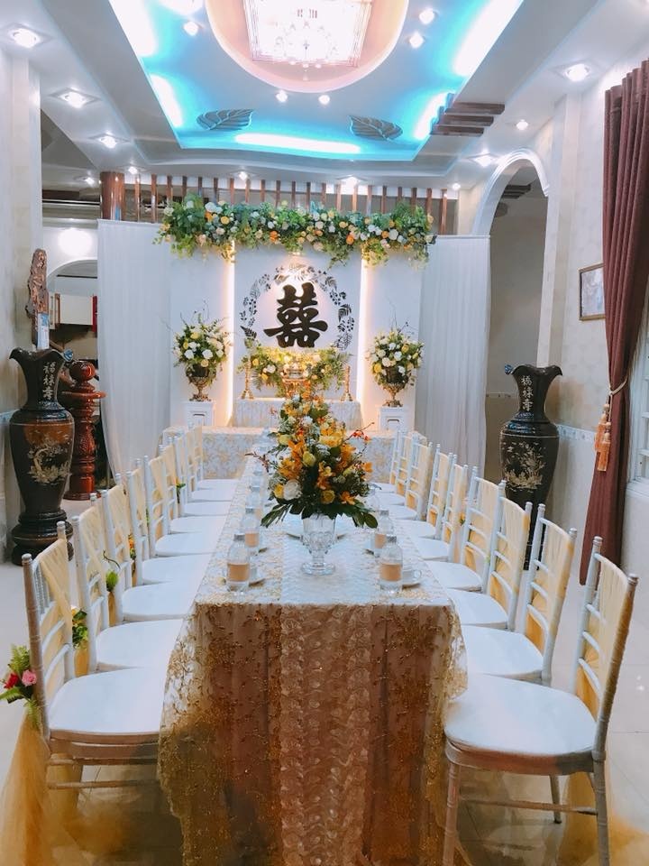 Dam hoi cua To Ny va ban trai phi cong anh 2