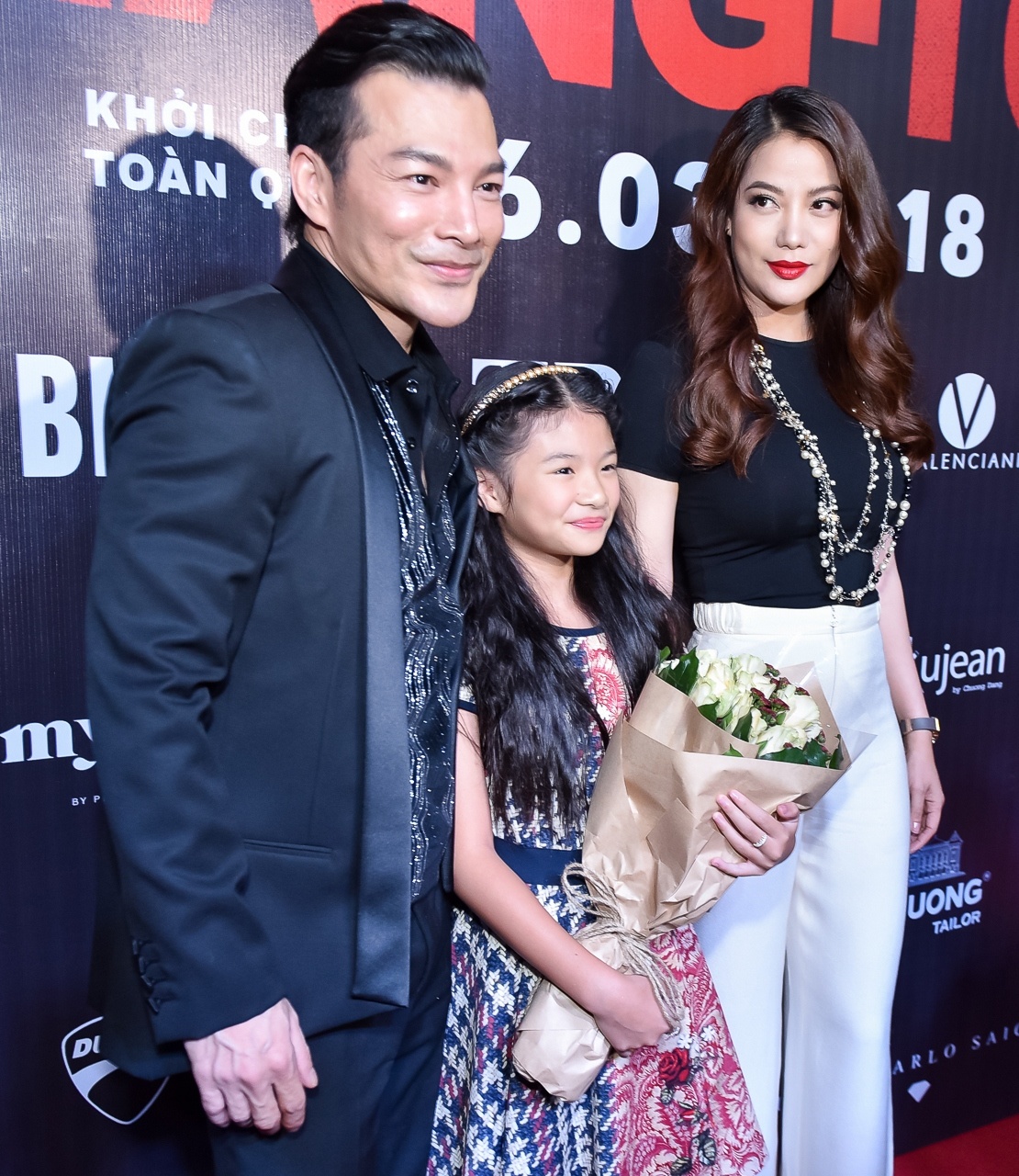 Những cô gái và găng tơ ảnh 3 Nhung co gai va gang to anh 3