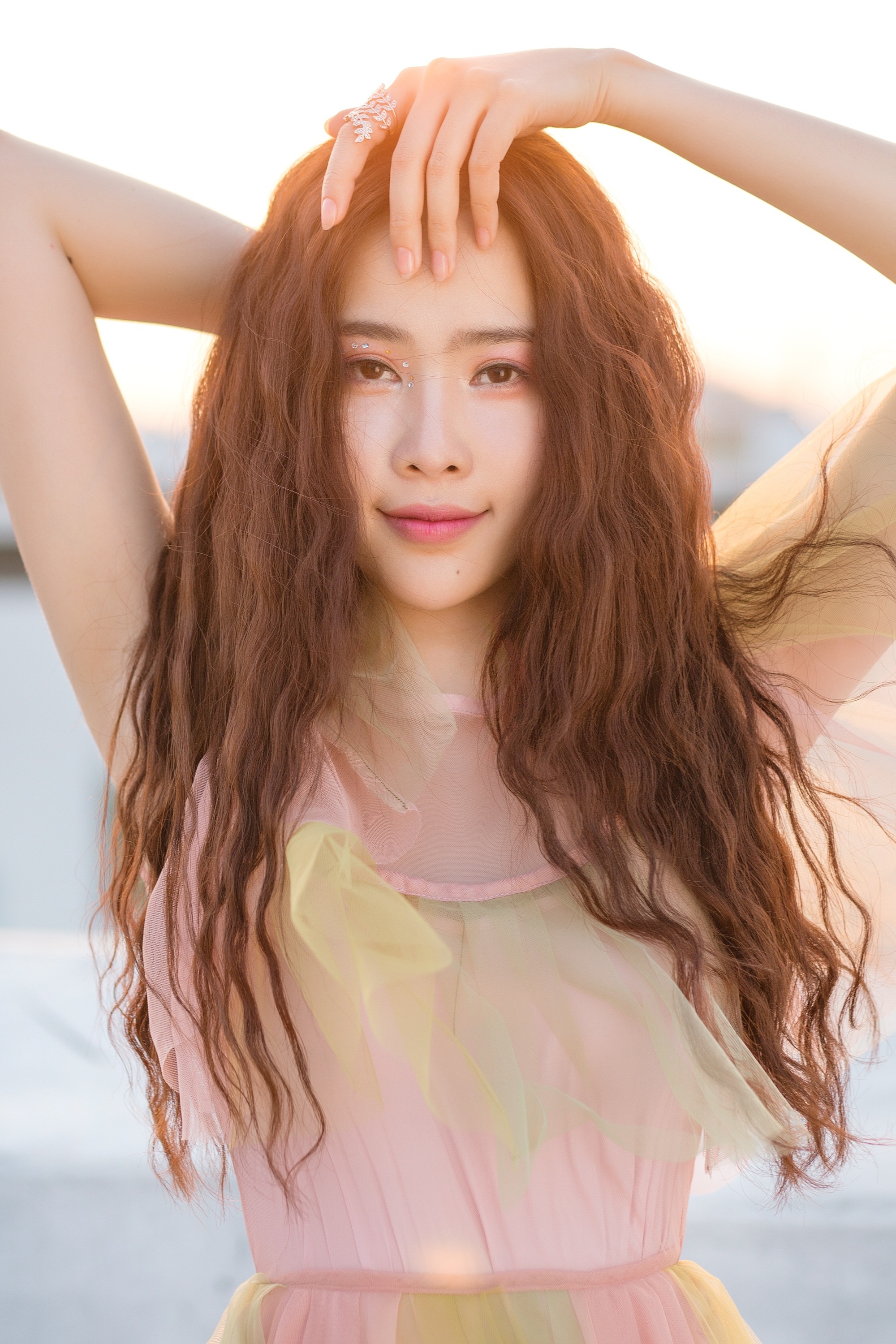 Nam Em ra mat MV Cung anh di xa anh 1