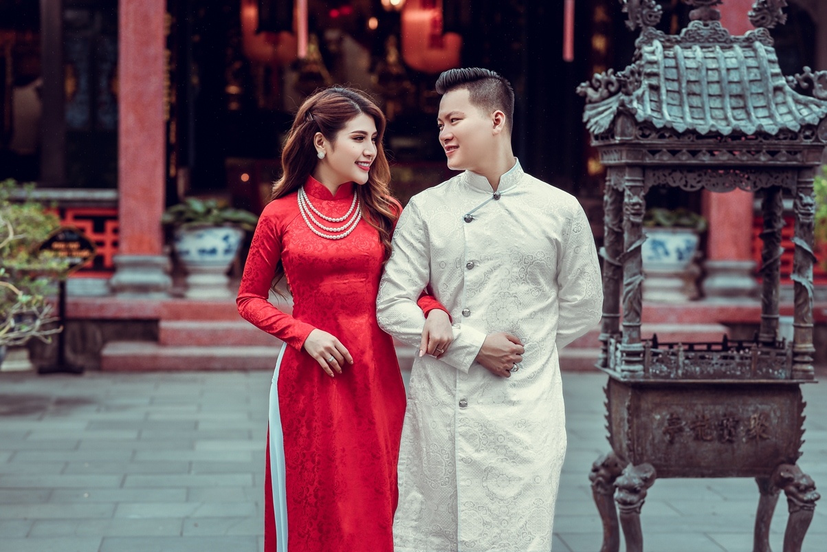 Anh cuoi cua ca si To Ny va chong phi cong anh 4