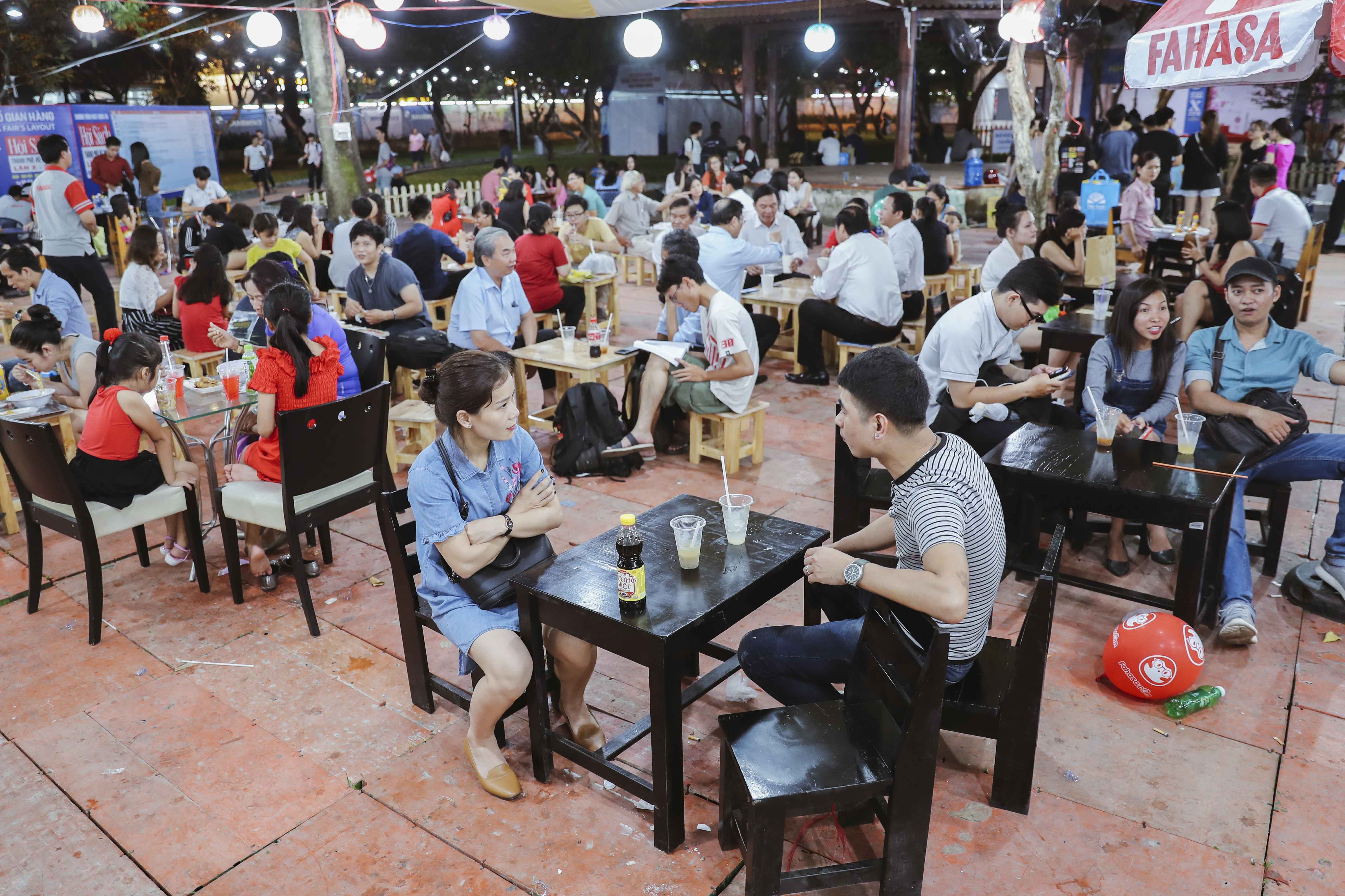 Khai mac hoi sach TP.HCM anh 10