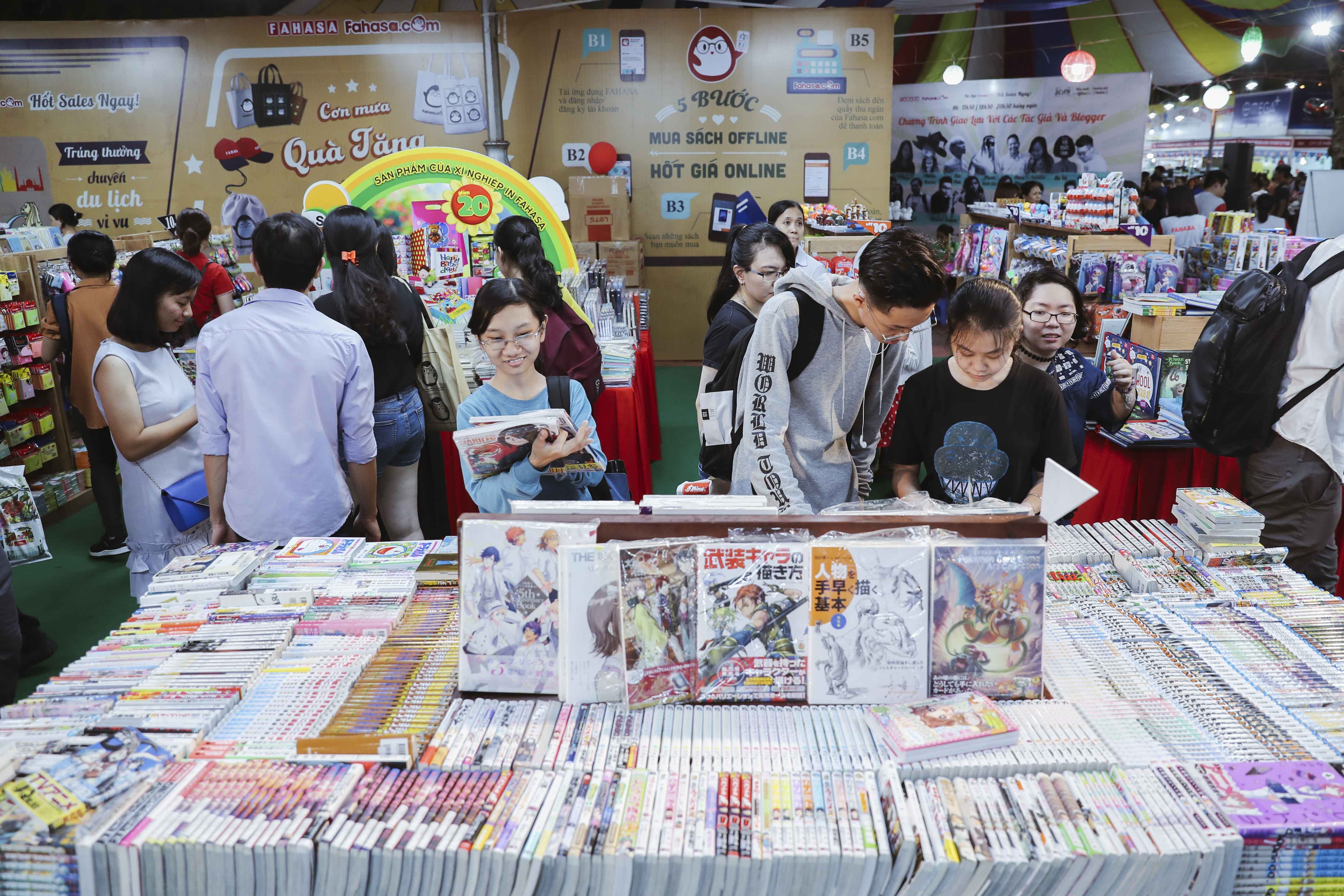 Khai mac hoi sach TP.HCM anh 2