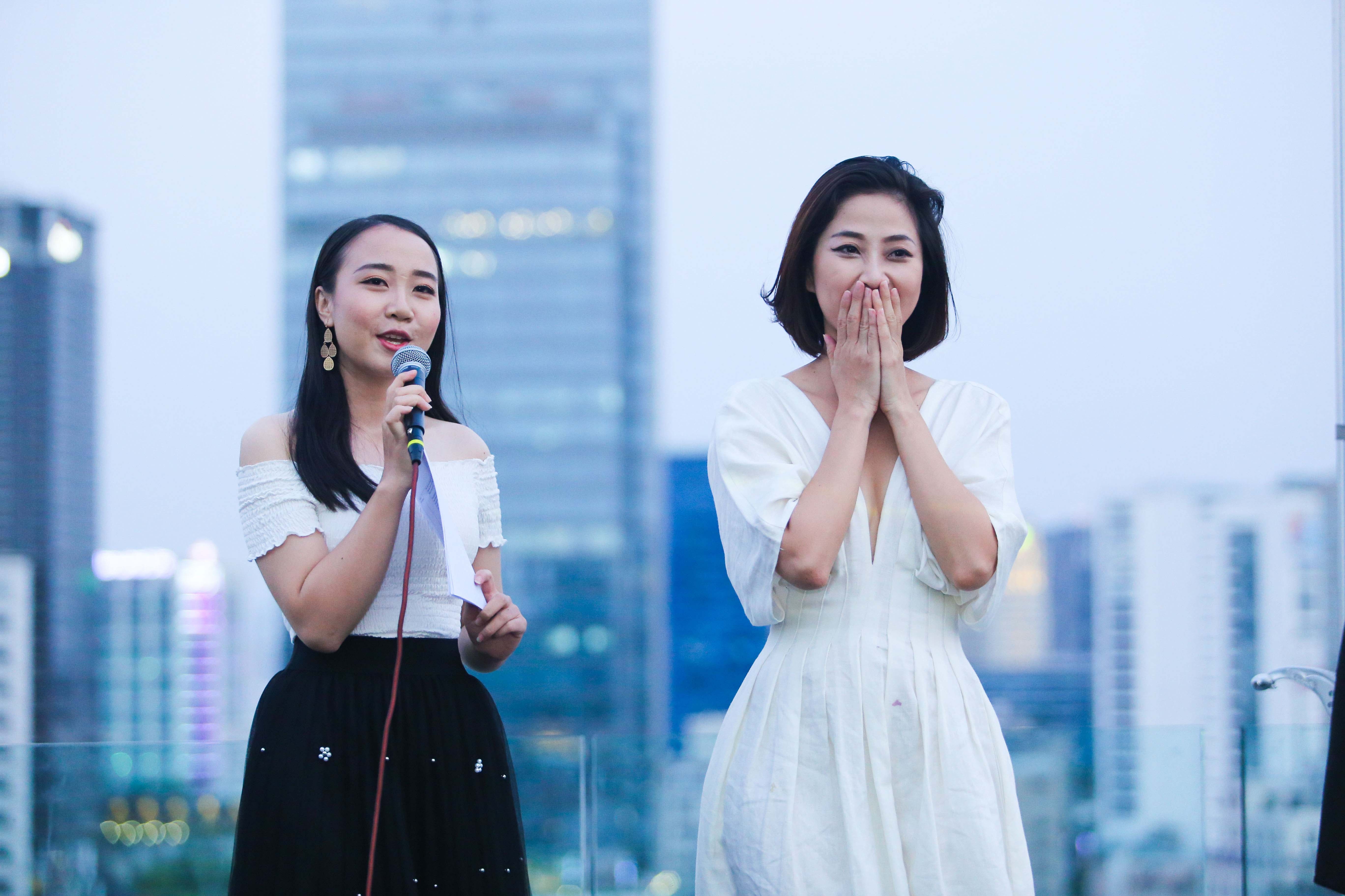 Lieu Ha Trinh ra mat tap tho Cuc Hoa mi anh 6