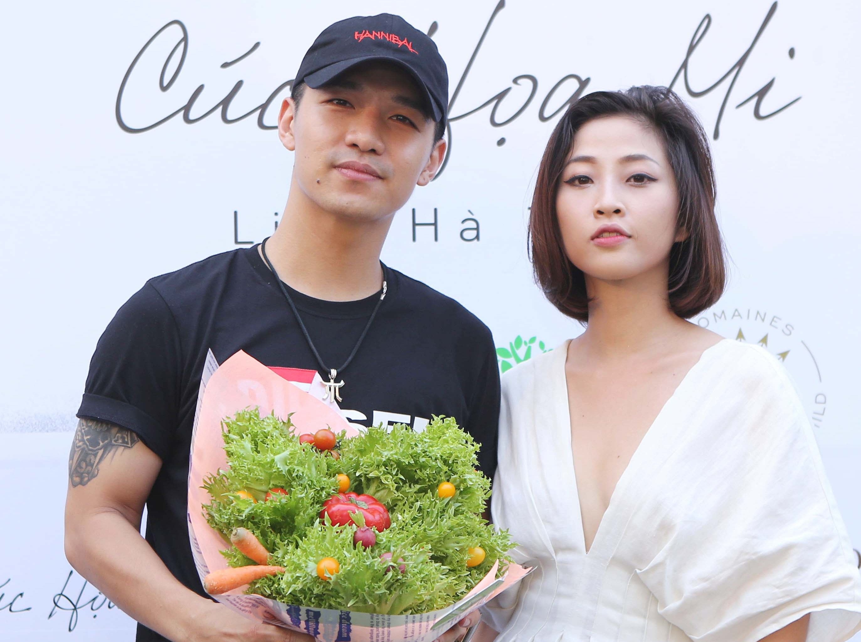 Lieu Ha Trinh ra mat tap tho Cuc Hoa mi anh 3