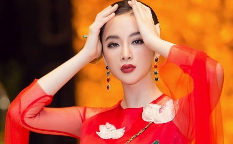 Angela Phuong Trinh dien ao dai dinh da quy o Le hoi ao dai 2018 hinh anh