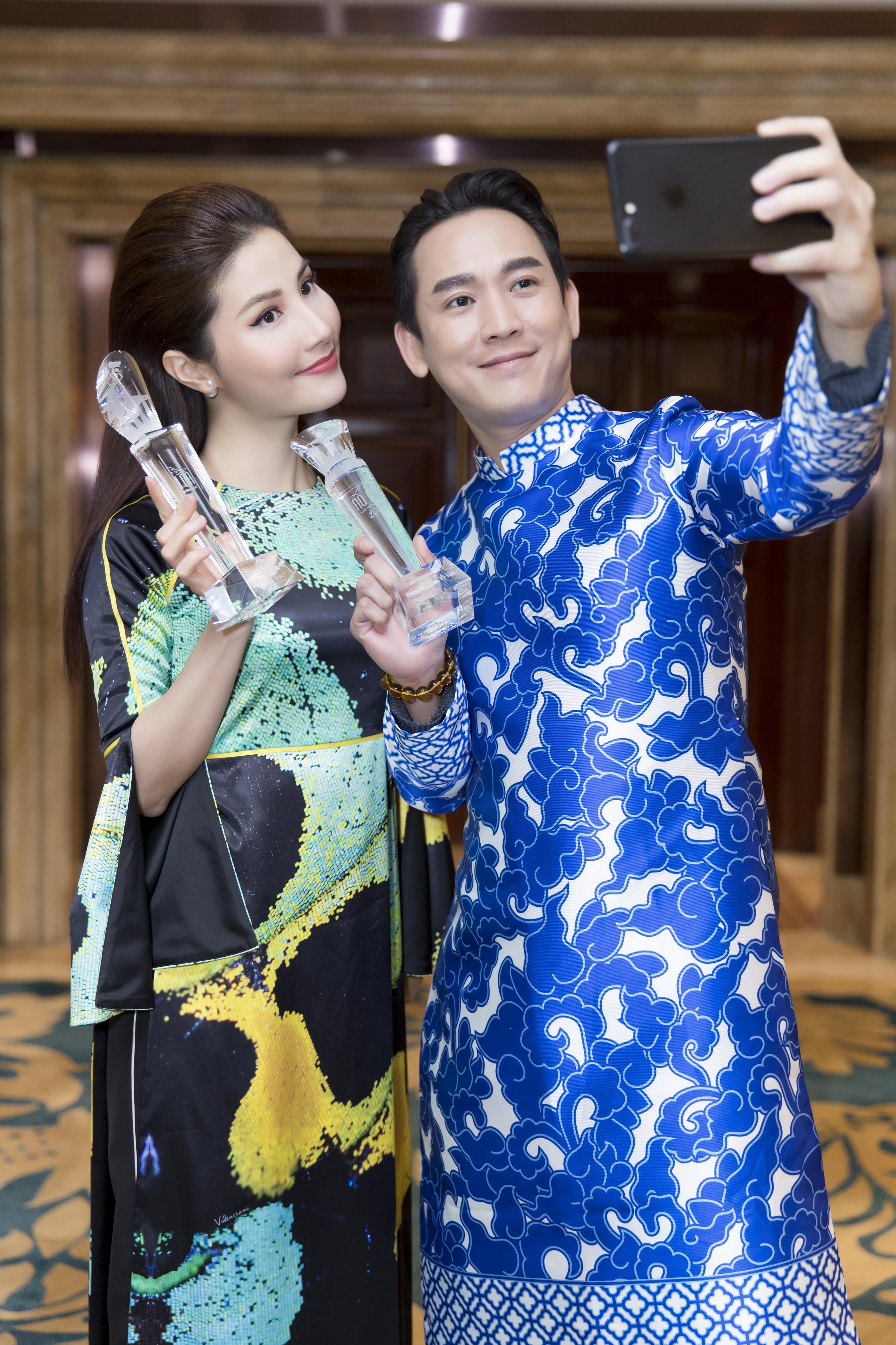 Angela Phuong Trinh le hoi ao dai anh 6