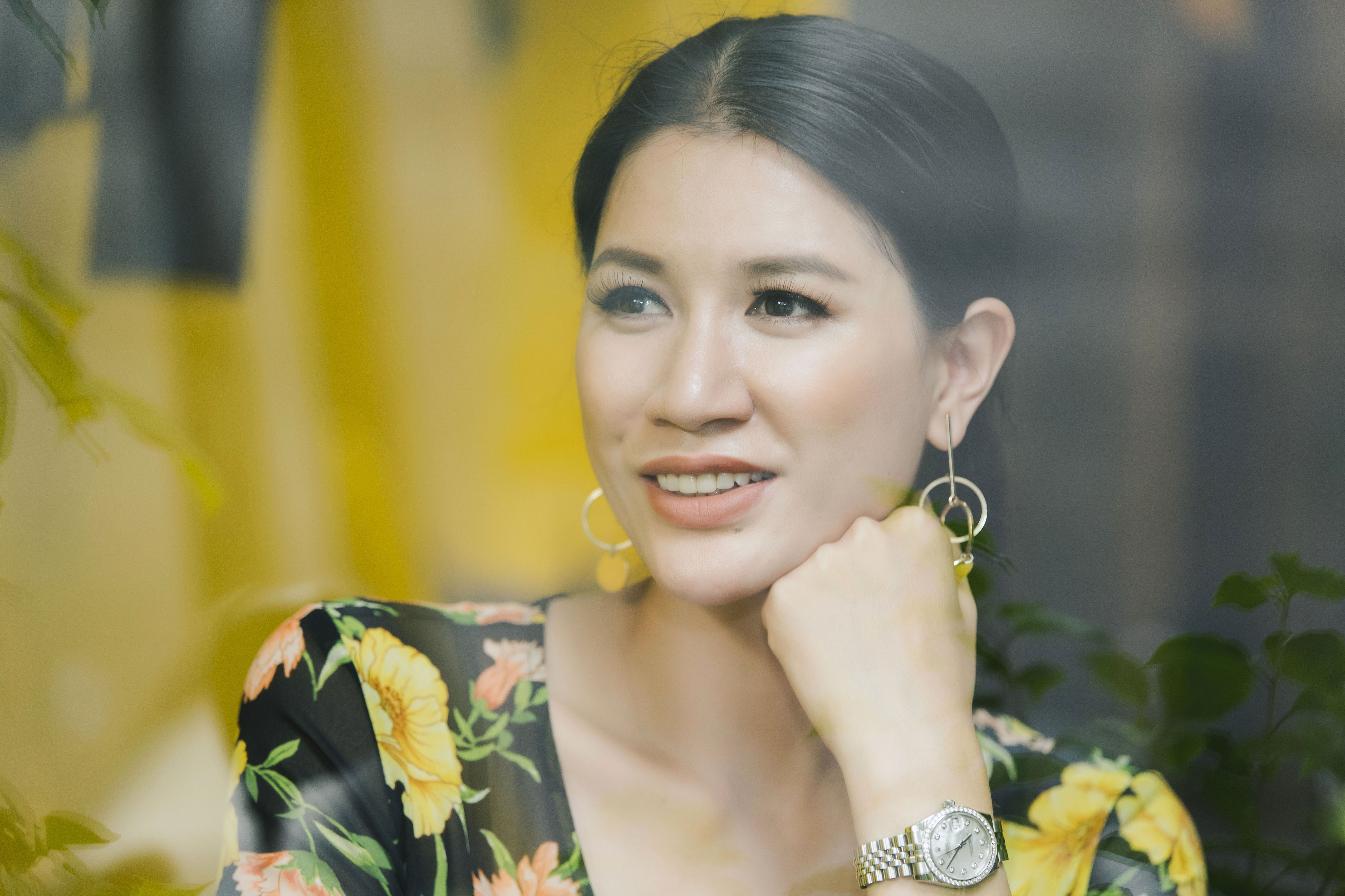Trang Tran: '4 nam rut khoi showbiz Viet, toi kiem duoc vai can nha' hinh anh