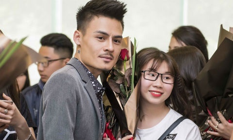 Hoa Vinh len tieng tin het gia cat-xe 60 trieu/show: 'Toi bi choi xau' hinh anh