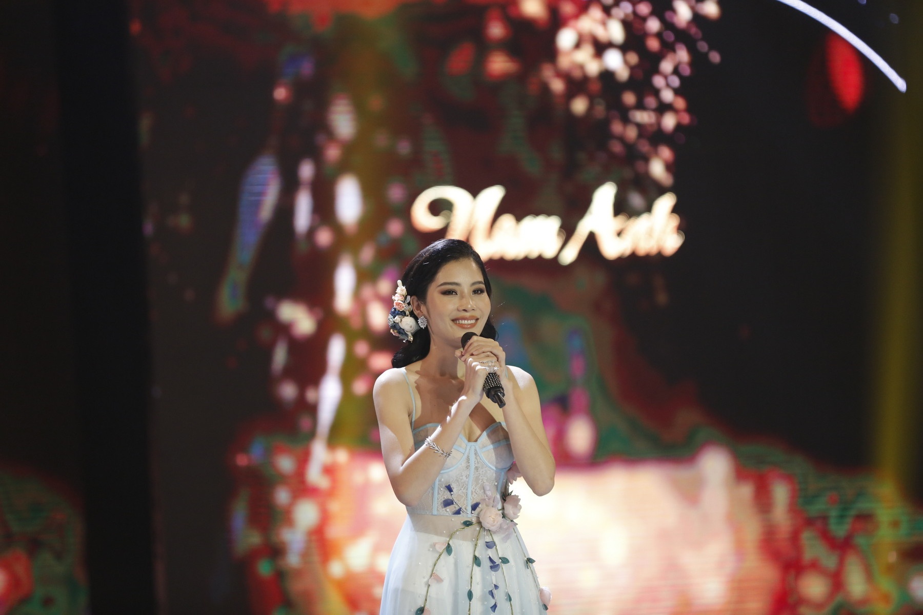 Dem ban ket dau cua Duyen dang Bolero anh 1