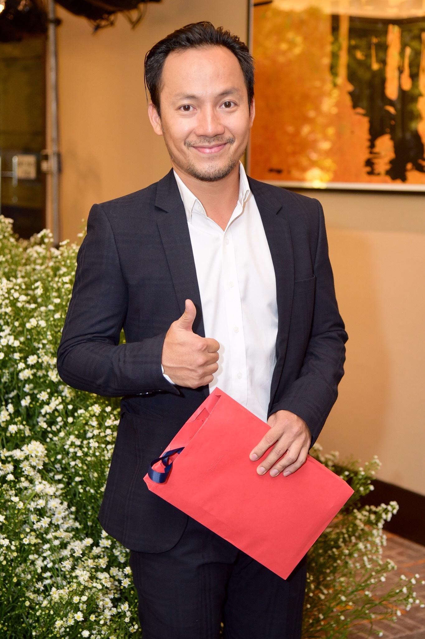 Dam cuoi sang trong cua Diep Lam Anh anh 8