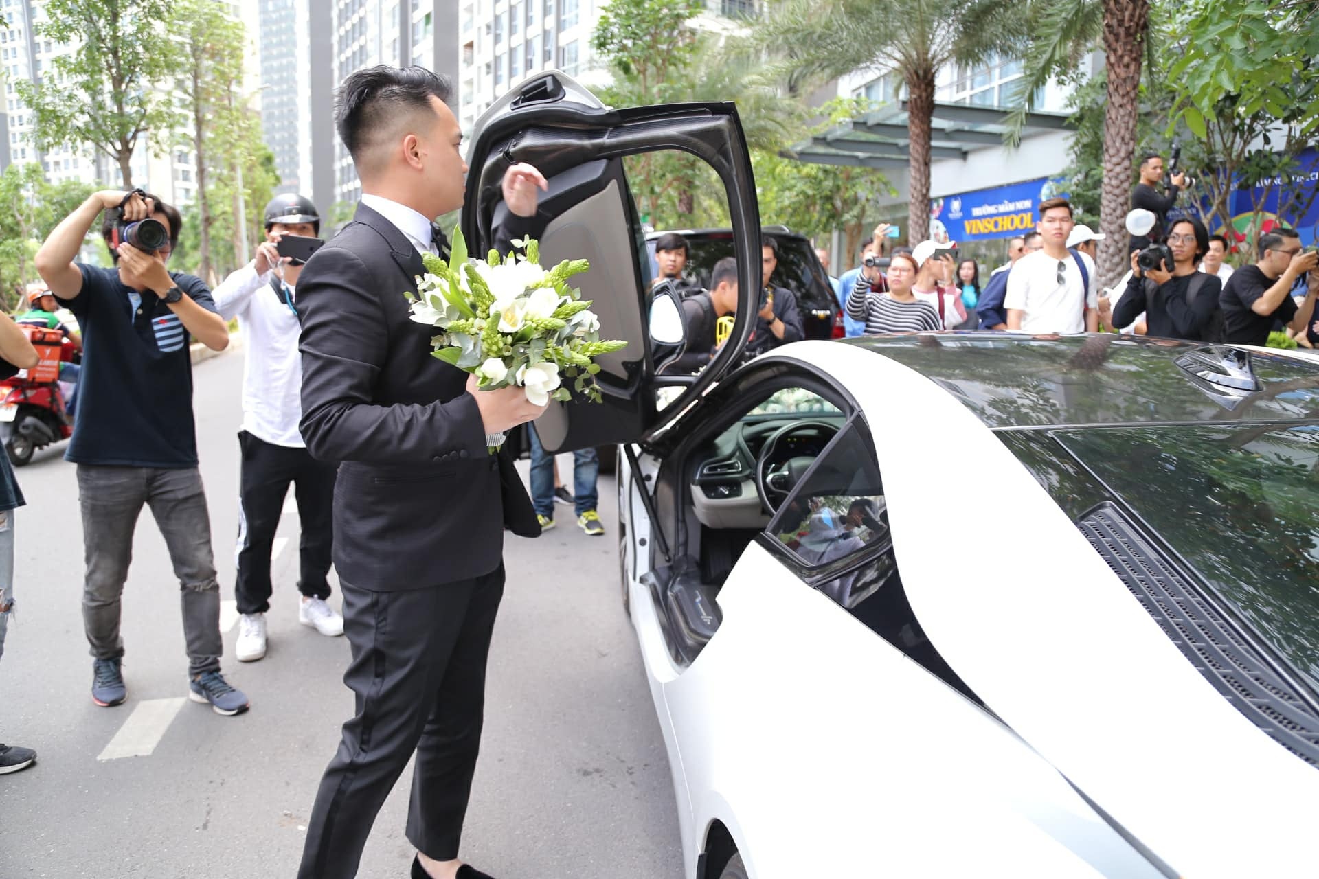 Dam cuoi Diep Lam Anh o Sai Gon anh 14