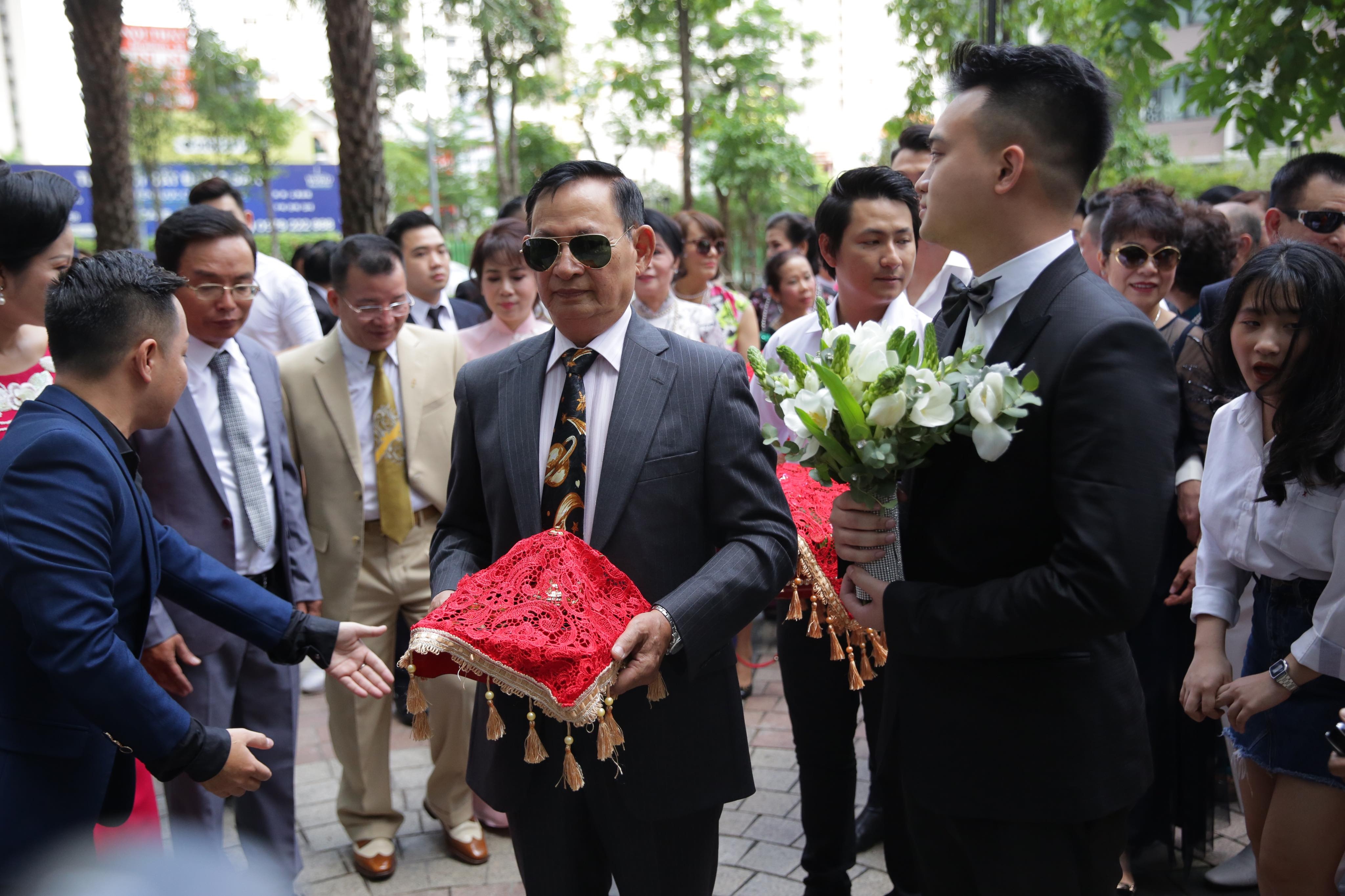 Dam cuoi Diep Lam Anh o Sai Gon anh 16