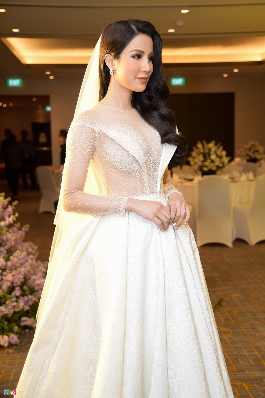 Dam cuoi sang trong cua Diep Lam Anh anh 6