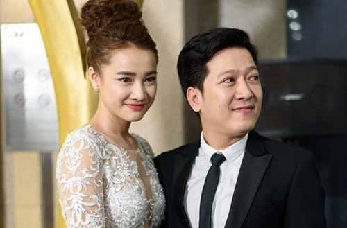 Trường Giang truyền nước biển ảnh 2 Truong Giang truyen nuoc bien anh 2