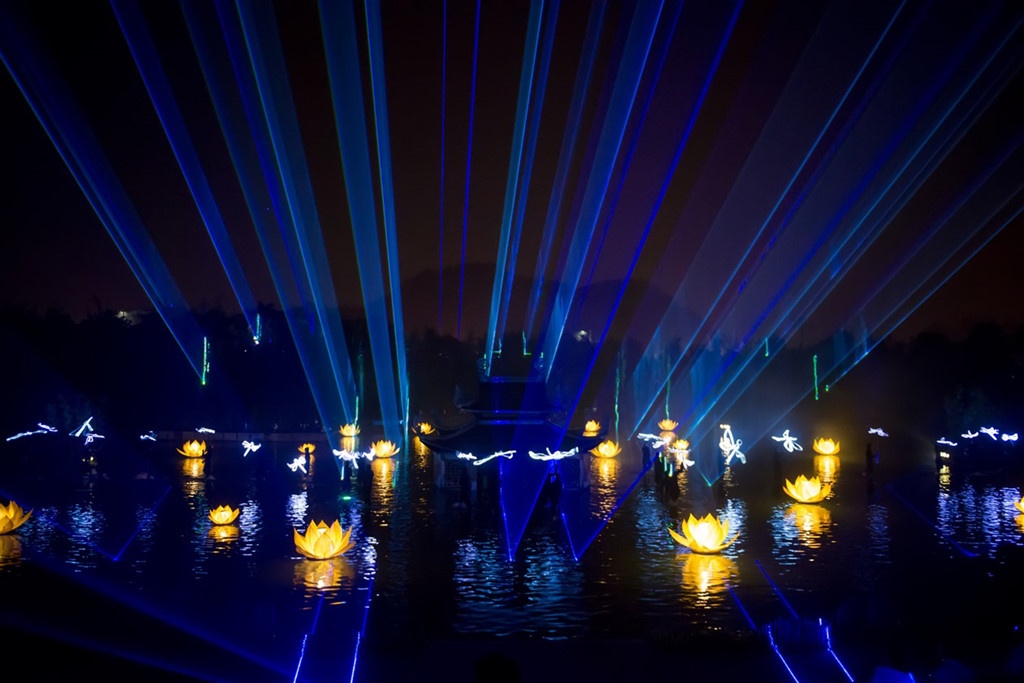 Mau thuan giua Viet Tu va chua dao Tuan Chau anh 2