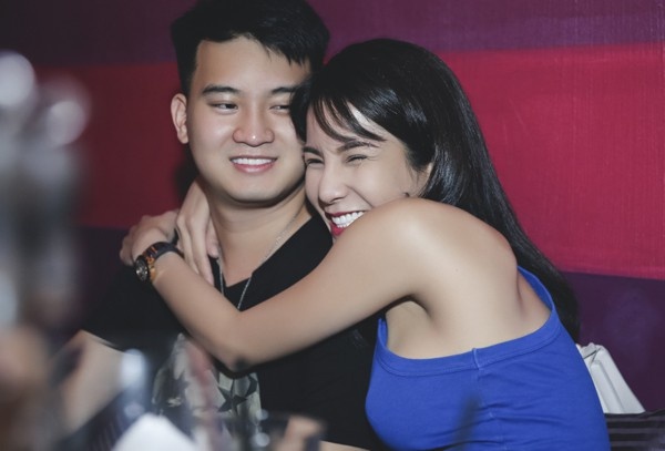 Diep Lam Anh va ban trai thieu gia to chuc le cuoi vao thang 5 hinh anh