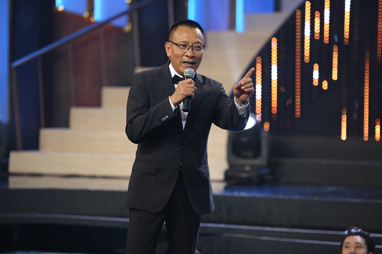 Lai Van Sam lam host Quy ong dai chien anh 2