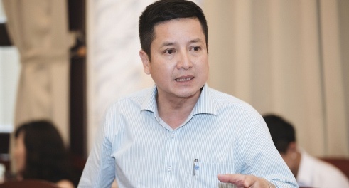 NSUT Chi Trung: 'Nha hat kich kho khan vi chi phat ve moi moi dong' hinh anh