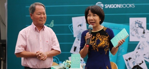 Nhac si Vu Duc Sao Bien viet sach cho hoc sinh o tuoi 71 hinh anh