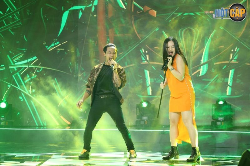 Phạm Anh Khoa gạ gẫm Phạm Lịch ảnh 1 Pham Anh Khoa ga gam Pham Lich anh 1