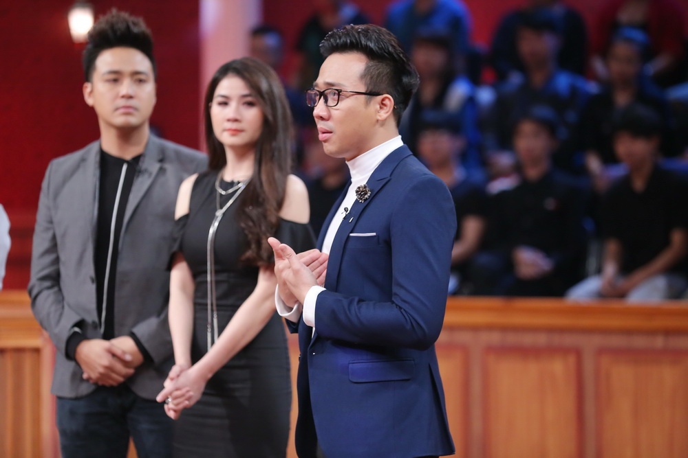 Kha Ly chat van chong o Phien toa tinh yeu anh 1