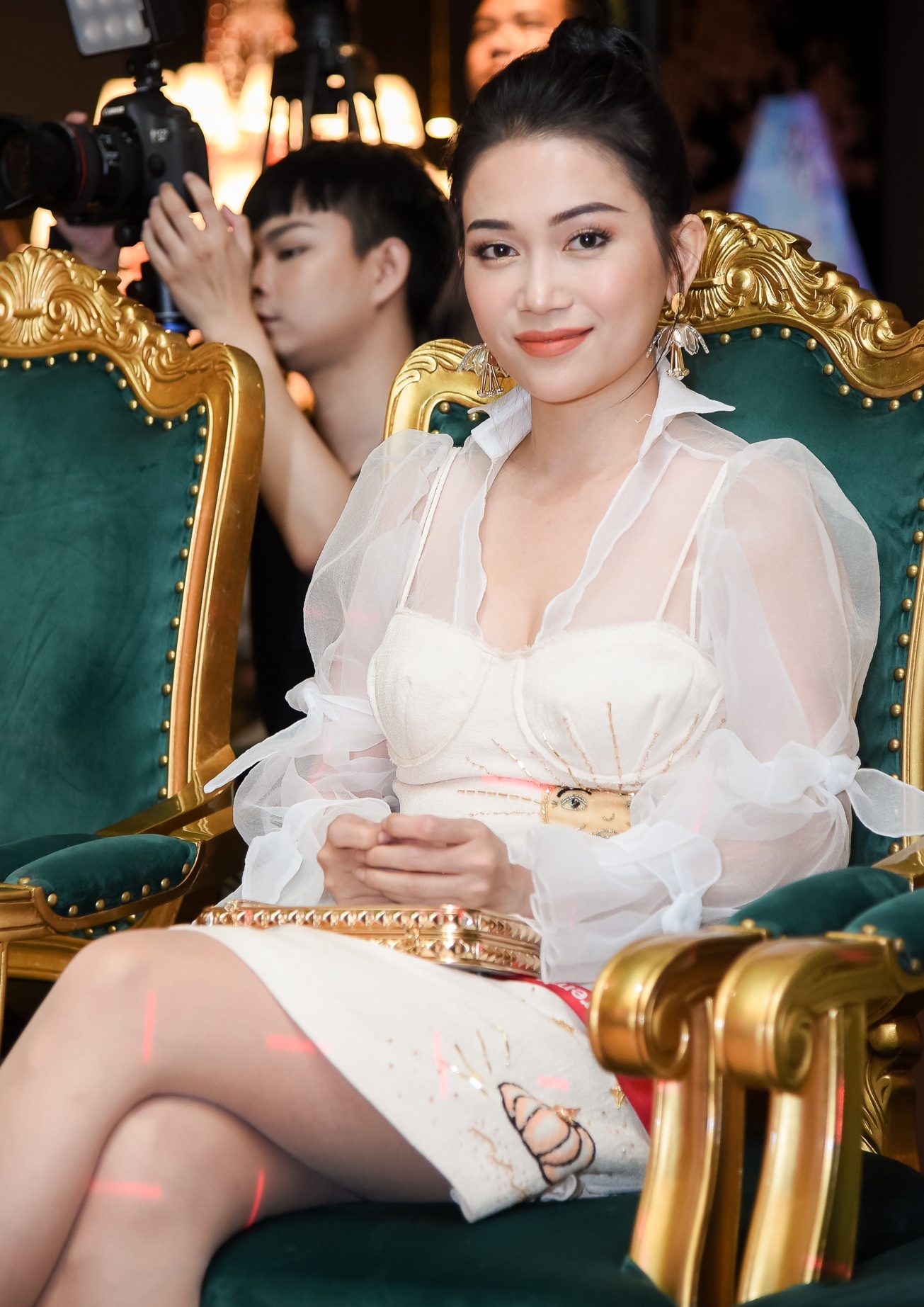 Thu Trang phẫu thuật thẩm mỹ ảnh 6 Thu Trang phau thuat tham my anh 6