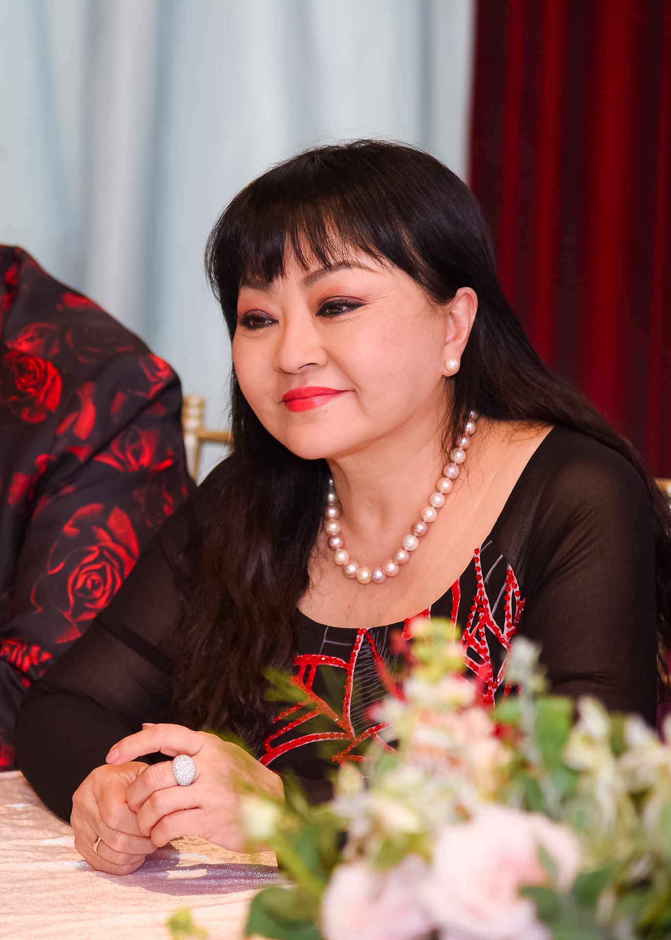 Huong Lan lam live show 4 ty dong anh 9