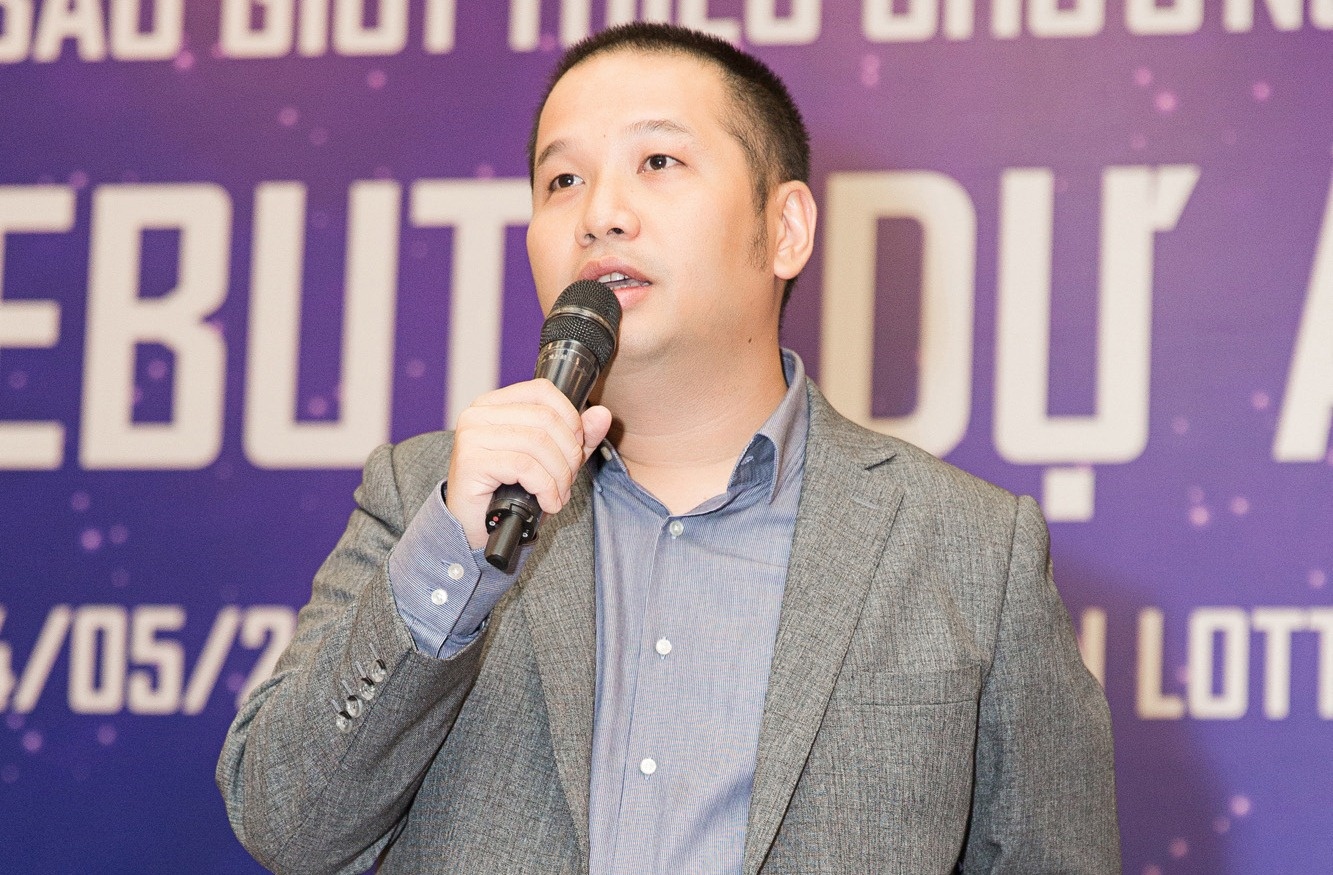 Huong Tram,  Duc Phuc cung ngoi ghe nong anh 10