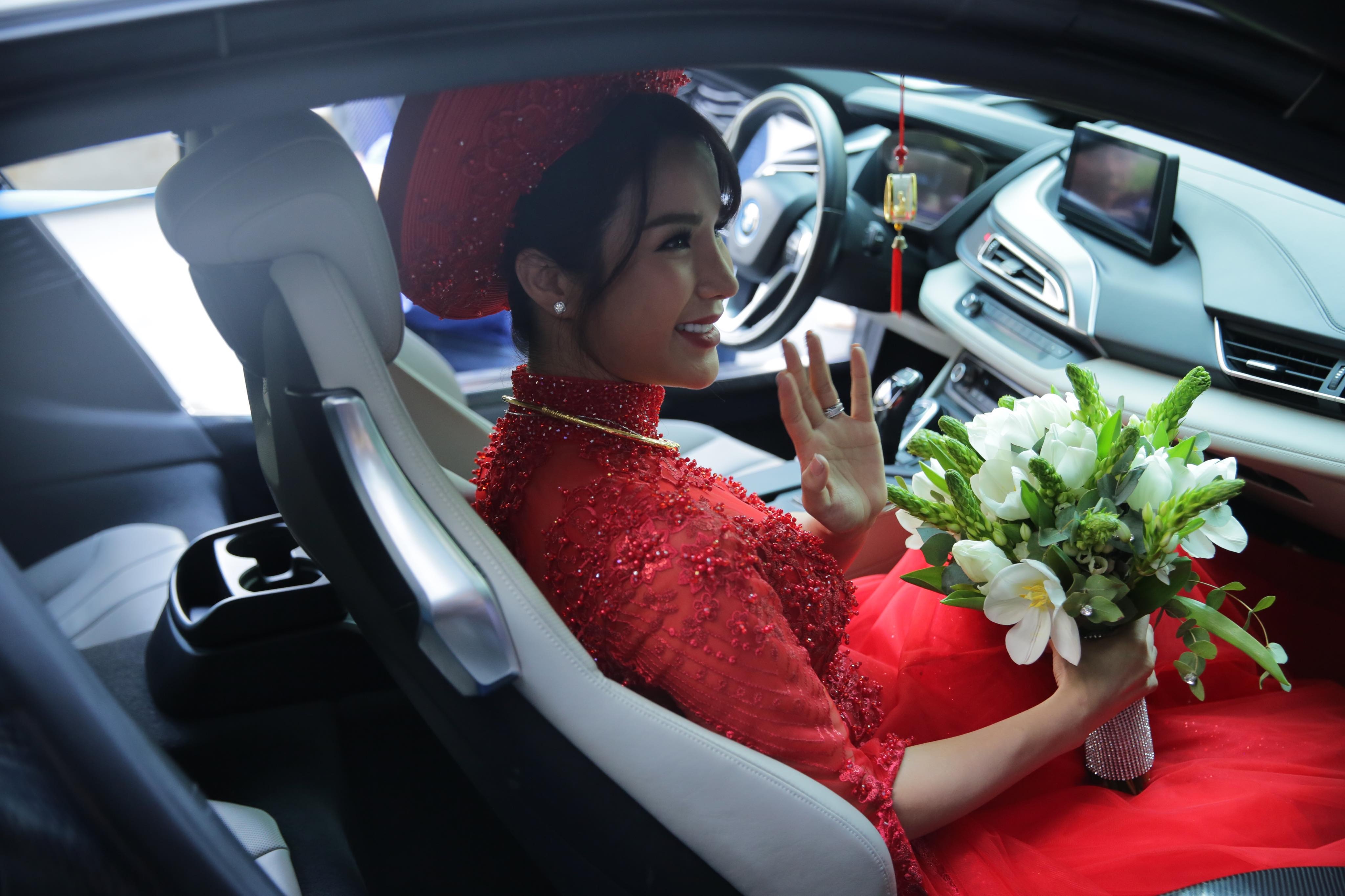 Diep Lam Anh lo bung lum lum anh 3