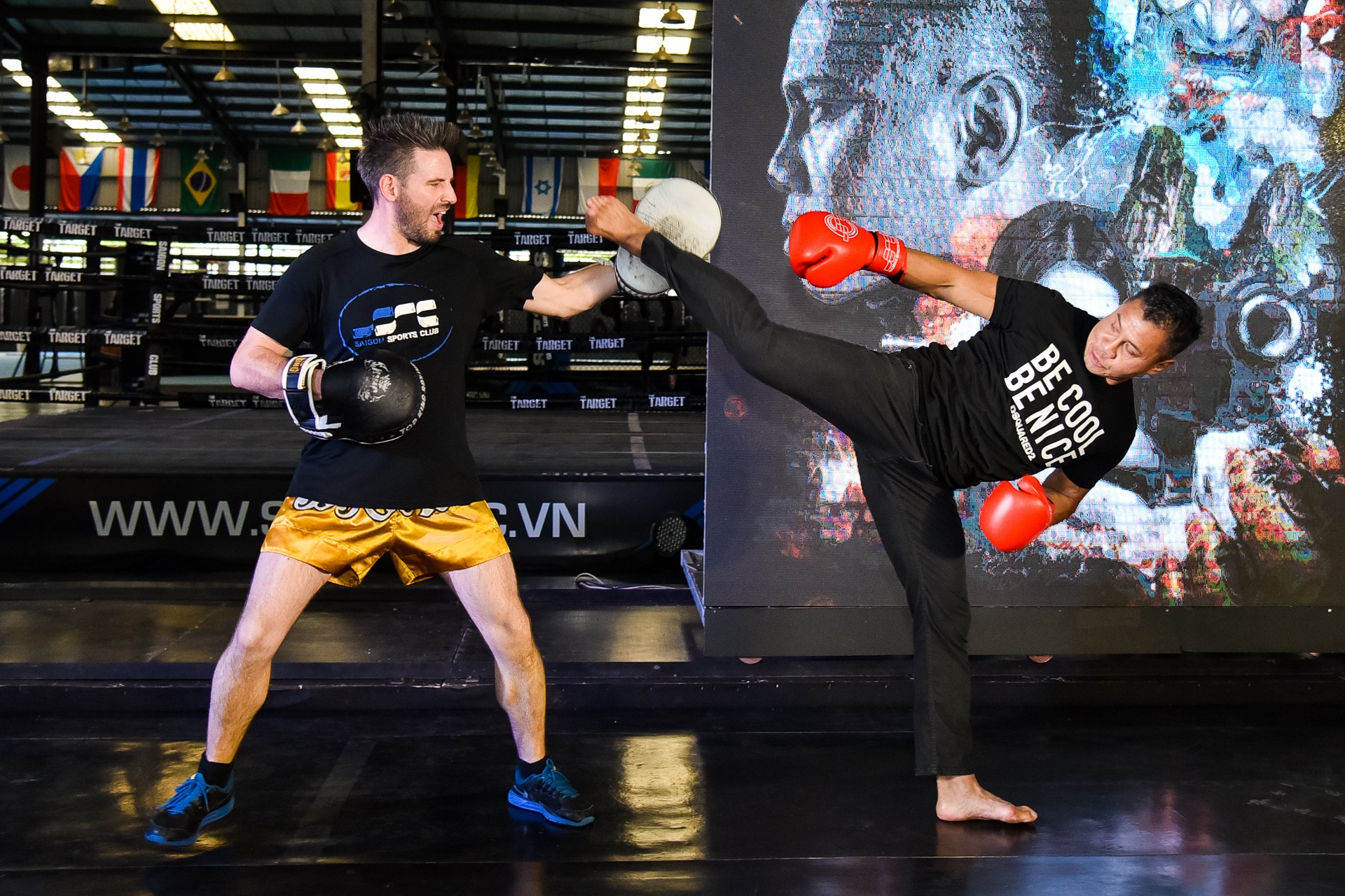 Cung Lê đấu võ ở sự kiện ảnh 7 Cung Le dau vo o su kien anh 7