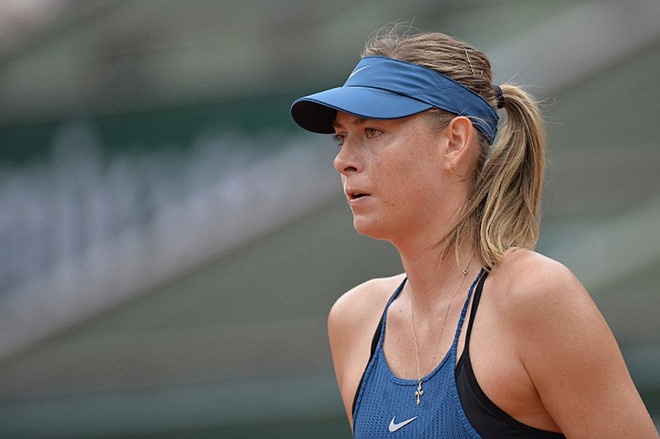 Maria Sharapova, Serena Williams cai va vi tu truyen hinh anh