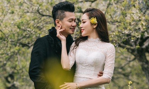 Ca si Lam Vu ket hon voi ban gai Viet kieu sau 4 thang yeu hinh anh