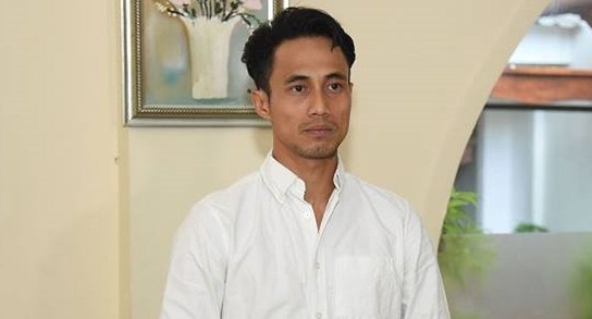 Pham Anh Khoa xin loi toan the showbiz va khong dam mong su tha thu hinh anh