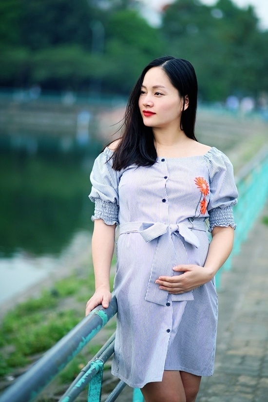 Lan Phương sinh con gái đầu lòng với bạn trai tây ảnh 2 Lan Phuong sinh con gai dau long voi ban trai tay anh 2